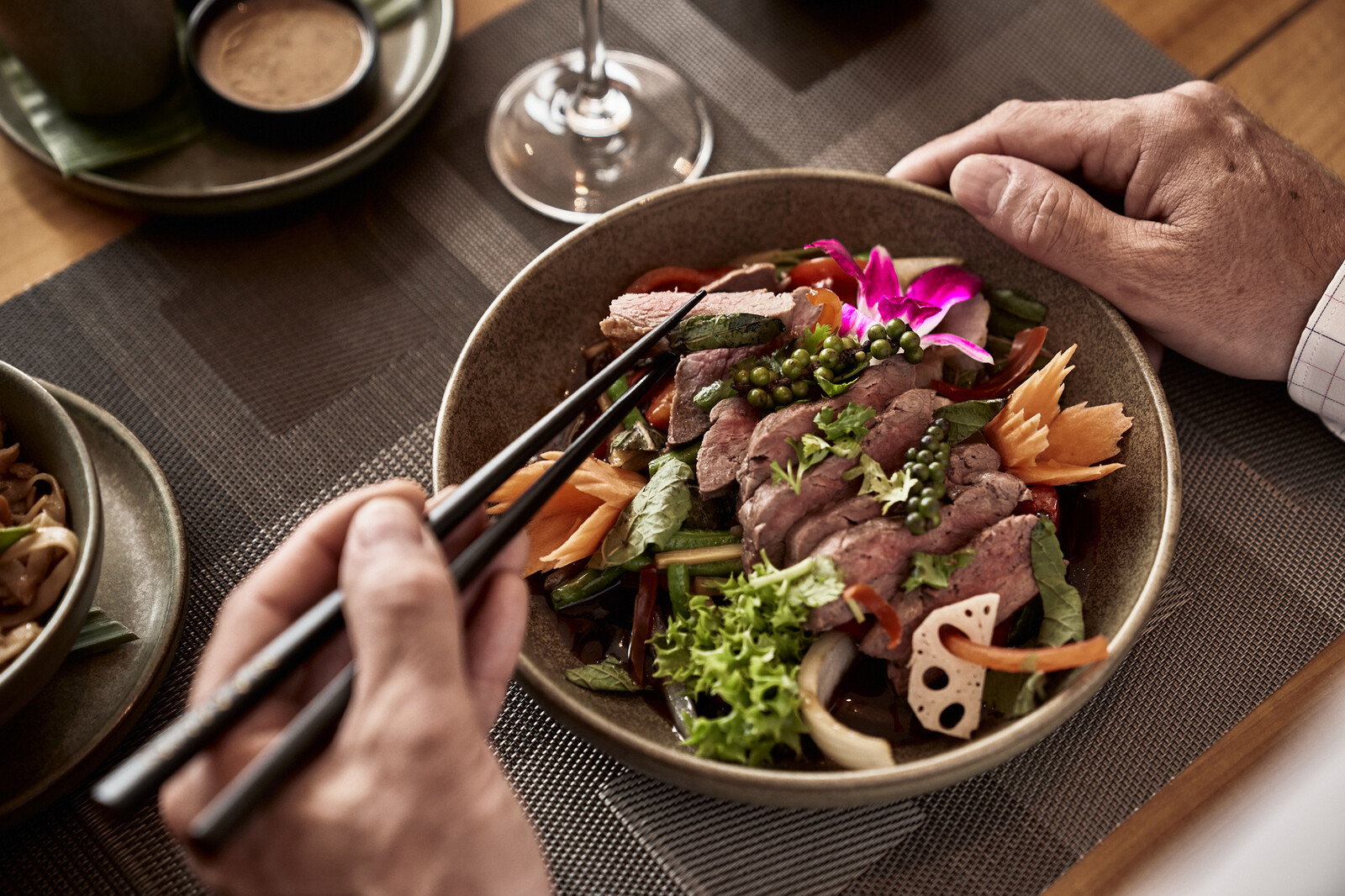 Blick auf ein asiatisches Gericht im Restaurant Namun.