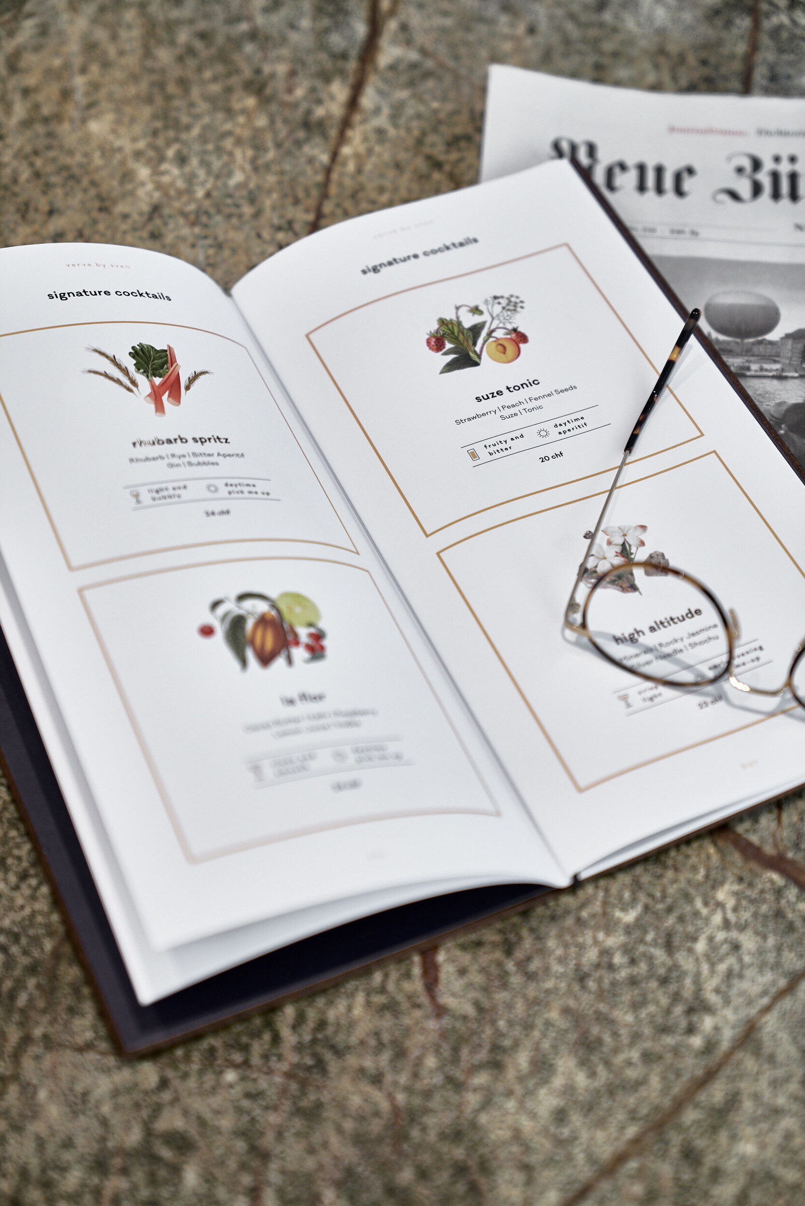 Blick in die Cocktailkarte der Bar Verve by sven.