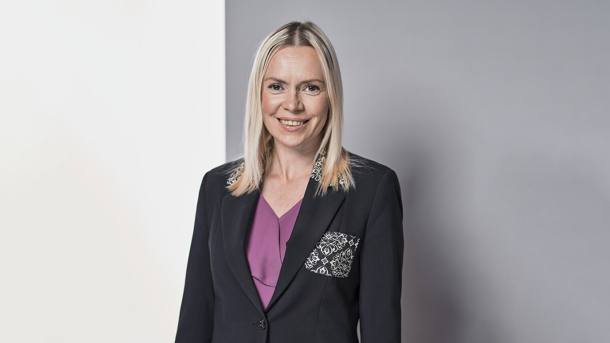 Ein Porträt von Zanna Cavegn.