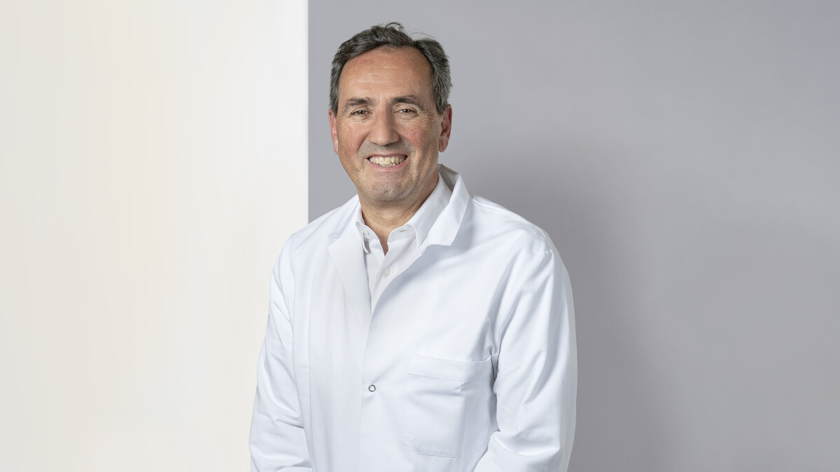 Ein Portrait von Dr. Med. Rudolf Müller Facharzt für Chriugie im Medizinischen Zentrum Bad Ragaz.