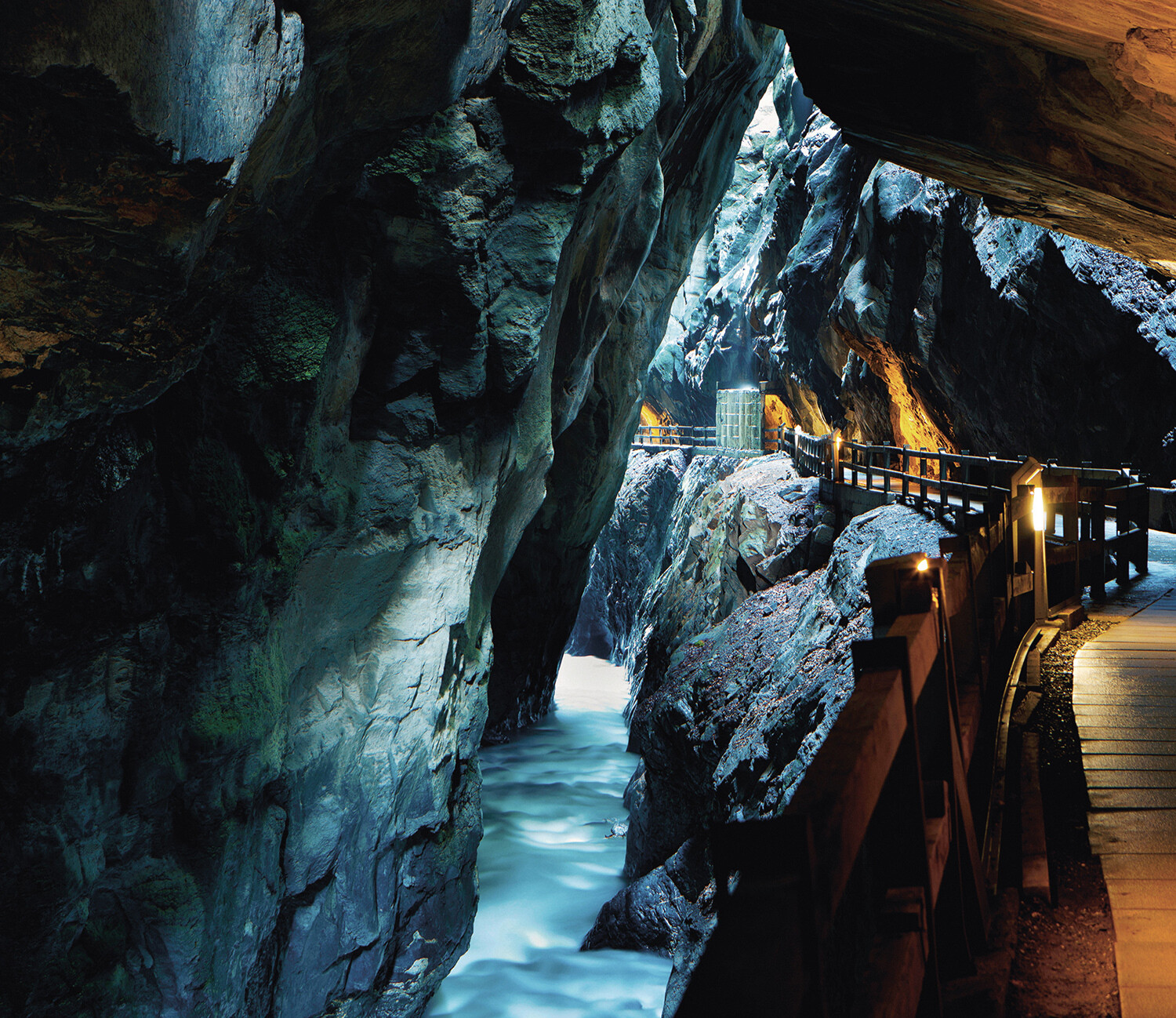 Blick in die steinerne Taminaschlucht in Bad Ragaz